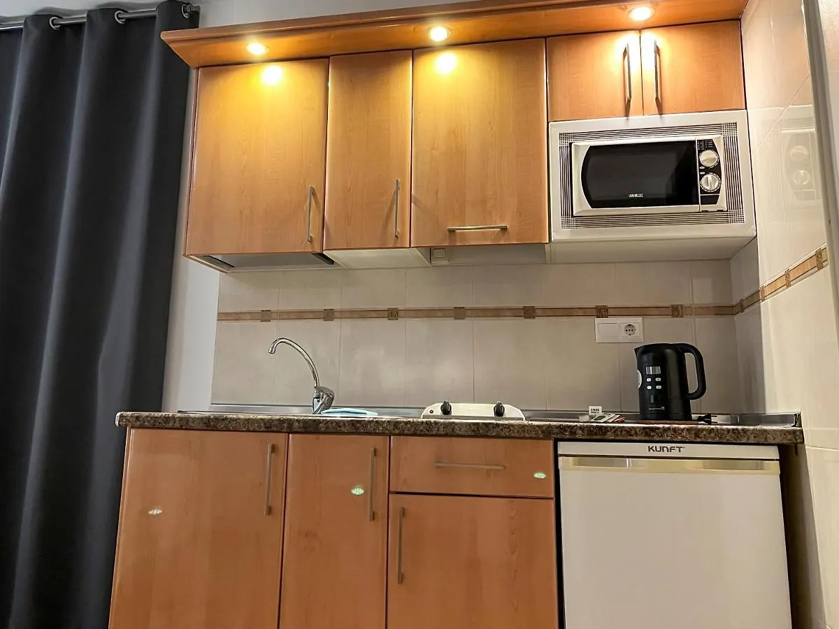 Beatriz Charming Hostal 0*, Torremolinos Spain