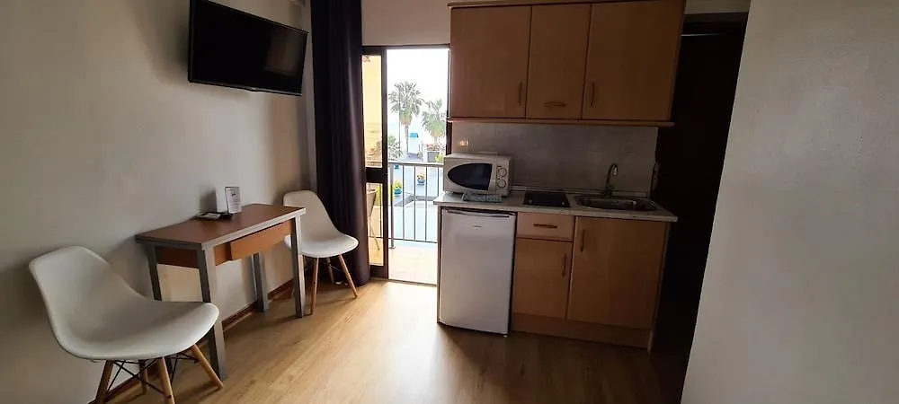 Beatriz Charming Hostal 0*, Torremolinos Spain
